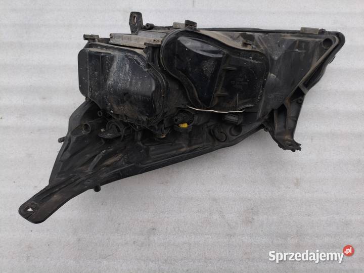 Lampa Prawy Przód Przednia Prawa Opel Vectra C sprzedam