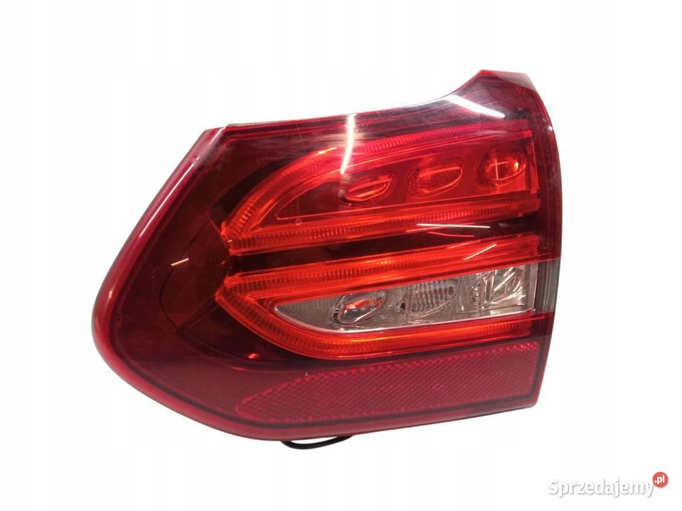 LAMPA TYŁ W KLAPĘ PRAWA KOMBI EUROPA A2059066000 Rok produkcji 2018