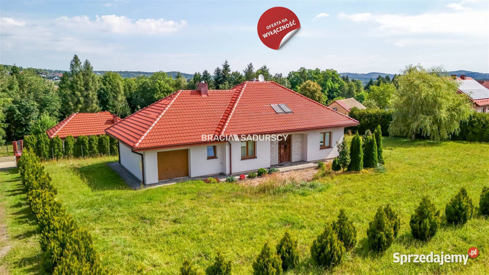 sprzedaży domu wolnostojącego Łapanów 166m2