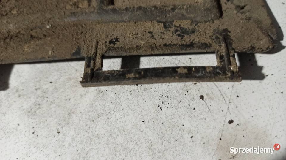 Pokrywa klapką dolnej osłony spustu oleju Bmw Dębica sprzedam