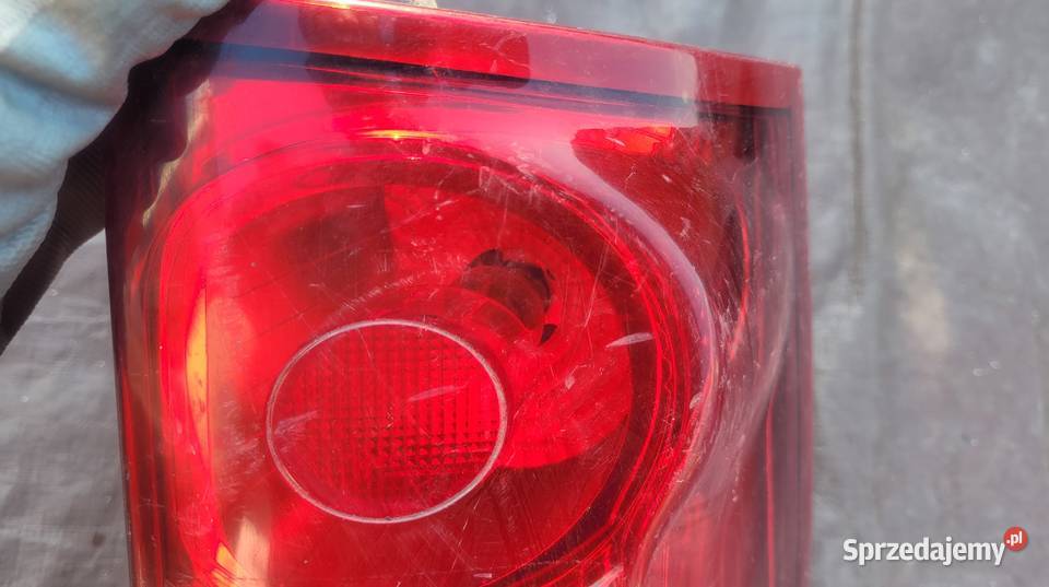 DACIA LOGAN I MCV KOMBI LAMPA TYLNA TYŁ PRAWA osobowe Ruda Śląska