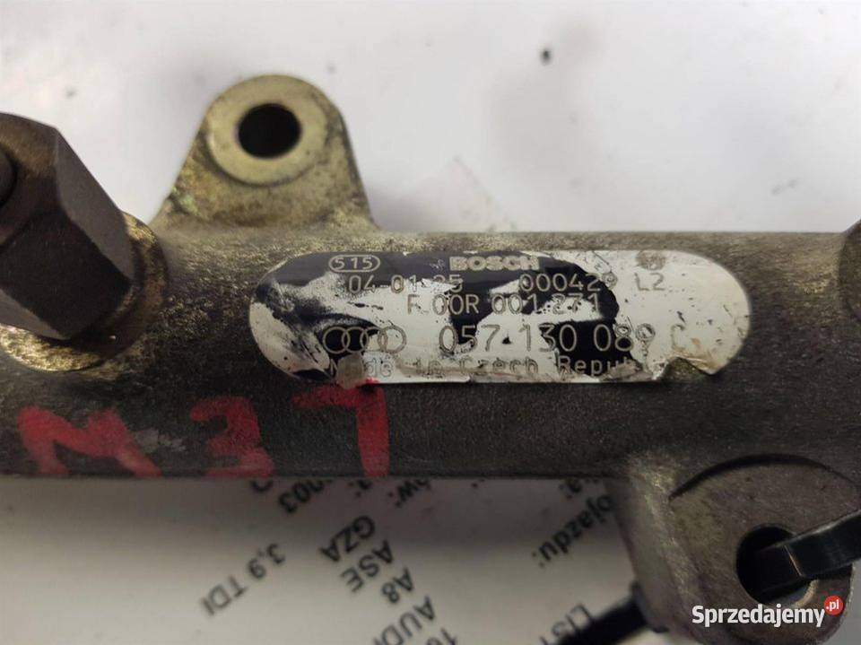 LISTWA WTRYSKOWA AUDI A8 D3 057130089C Lipno