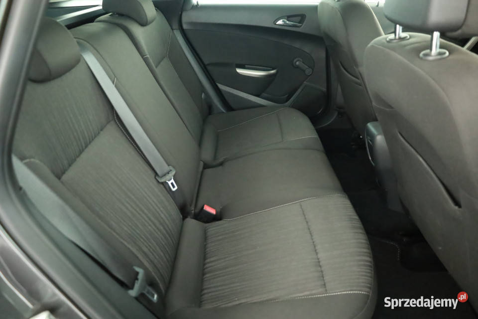 Opel Astra 14 T 4/5 Piaseczno