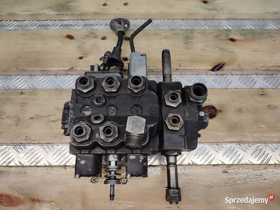 Rozdzielacz hydrauliczny 644300080 Schaffer 690T Pozostałe wielkopolskie Wilkowo