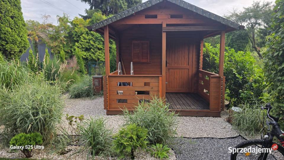 sprzedam działkę Rod pow 300m prąd woda