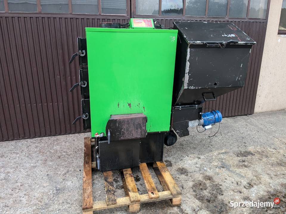 Piec z zasobnikiem Leszczyna sprzedam