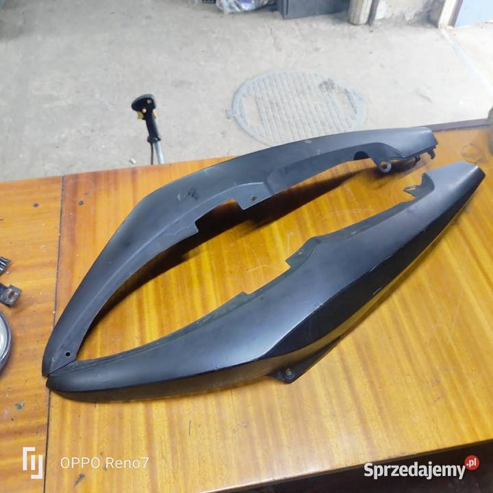 Piaggio NRG 50 plastiki pod siedzenia sprzedam