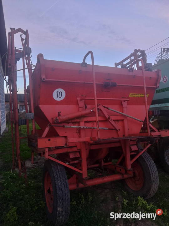Rozsiewacz nawozu i wapnia Piątek sprzedam