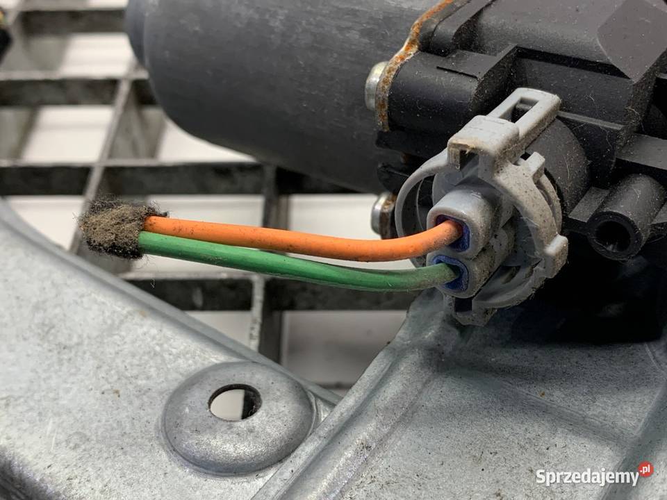 PODNOŚNIK SZYBY LEWY PRZÓD RENAULT CLIO III sprzedam