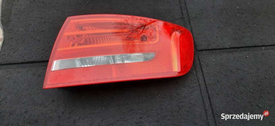 AUDI A4 B8 LAMPA PRAWA TYŁ TYC BEZ LED osobowe Kościerzyna