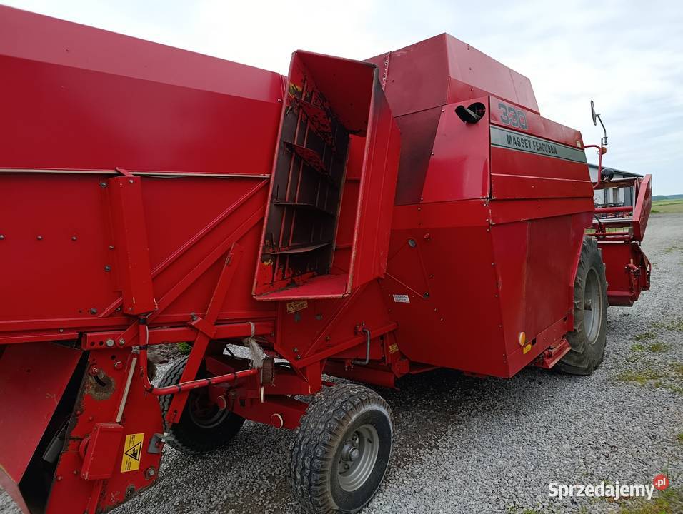 Kombajn zbożowy Massey Ferguson 330 Zbożowe Rawica Stara