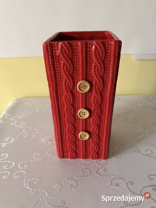 Wazon Ceramiczny Czerwony Sweterek z Guzikami sprzedam