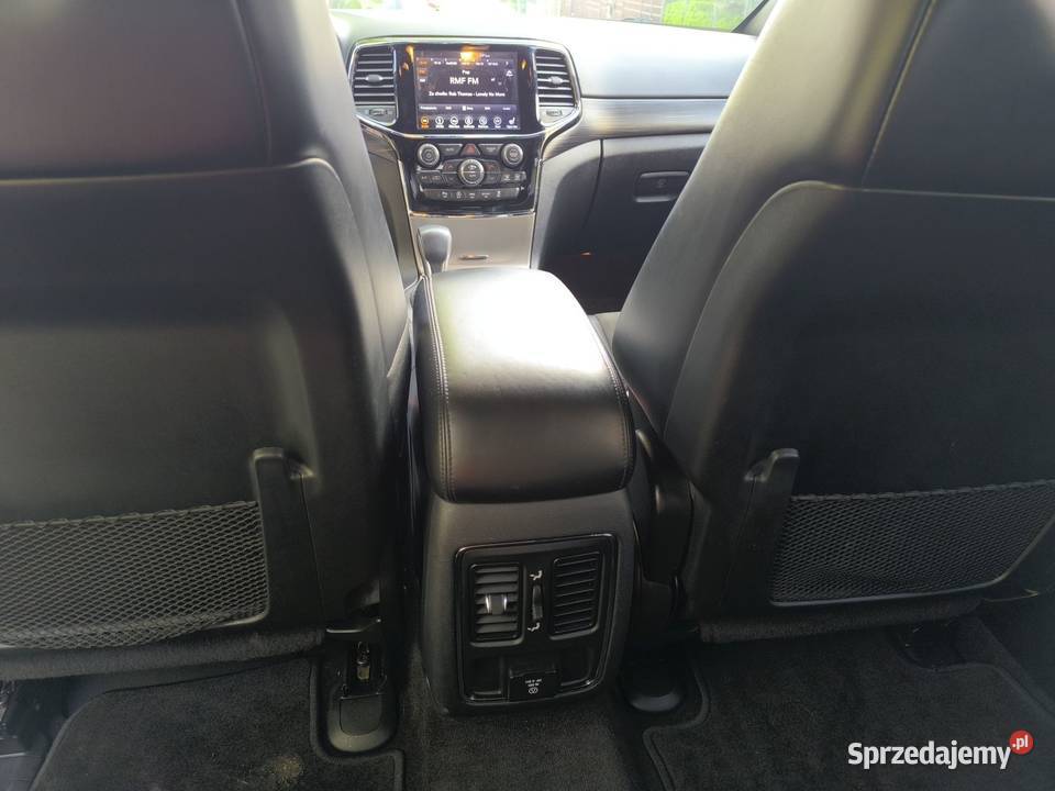 Jeep Grand Cherokee Altitude 36 benzyna 210 srebrny Stalowa Wola