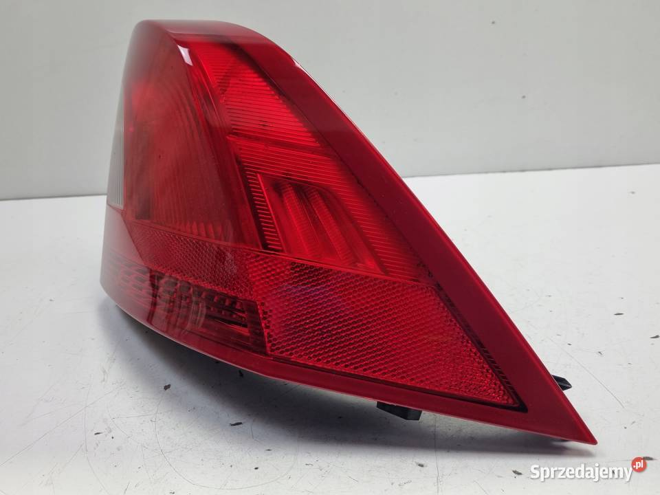 LAMPA PRAWA Volvo S60 II 1013r TYLNIA TYLNA Lampy tylne Rudka