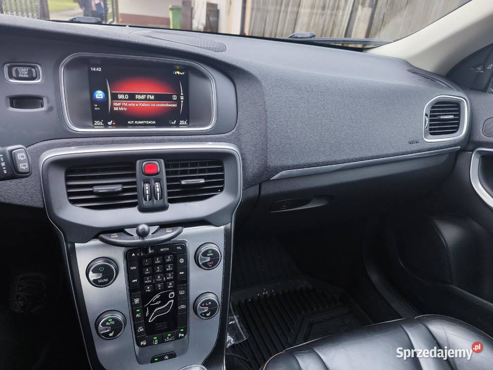 Volvo V40 D4 Ocean Race manualna Śmiecheń