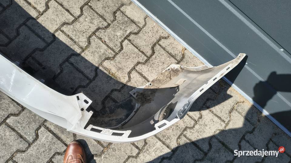 Zderzak do BMW 218i 2021r Rzozów