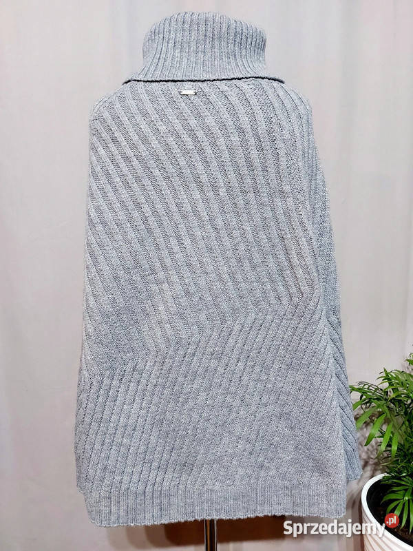 Szare ponczo peleryna z golfem krótkie 30 wełna sprzedam