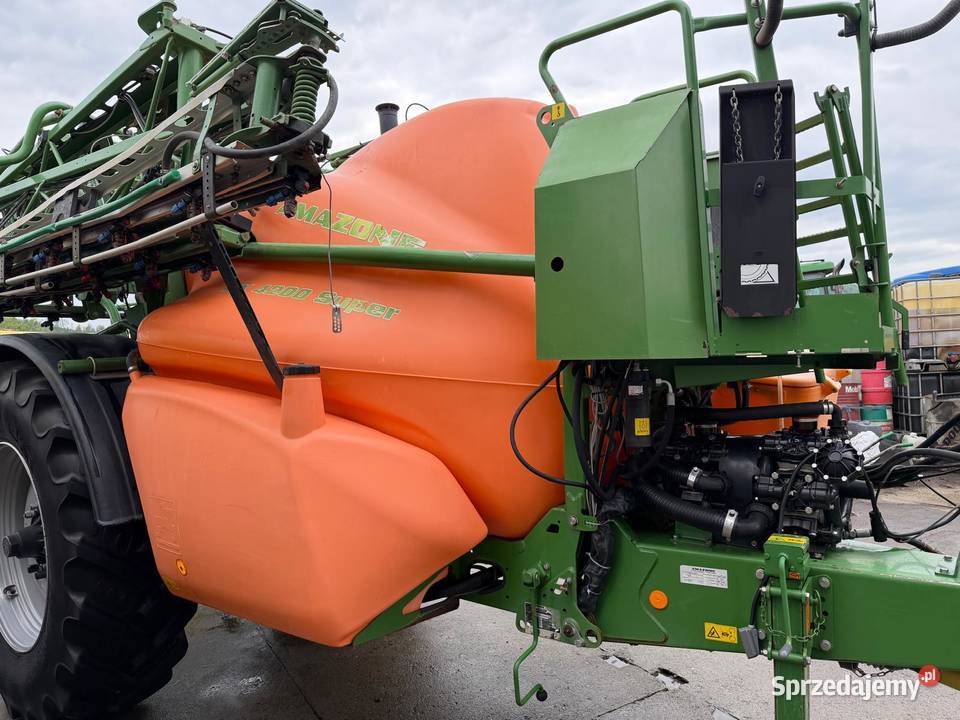 Opryskiwacz ciągany Amazone UX4200 Amazone Nowa Ruda