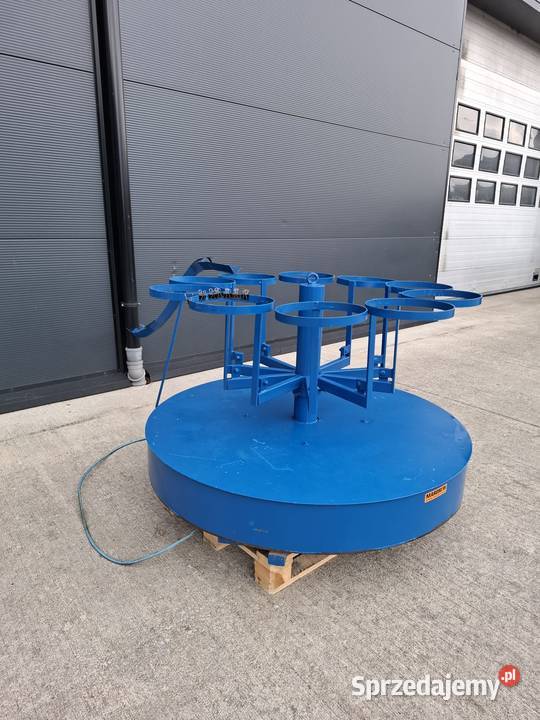 Karuzela pakująca do brykietu