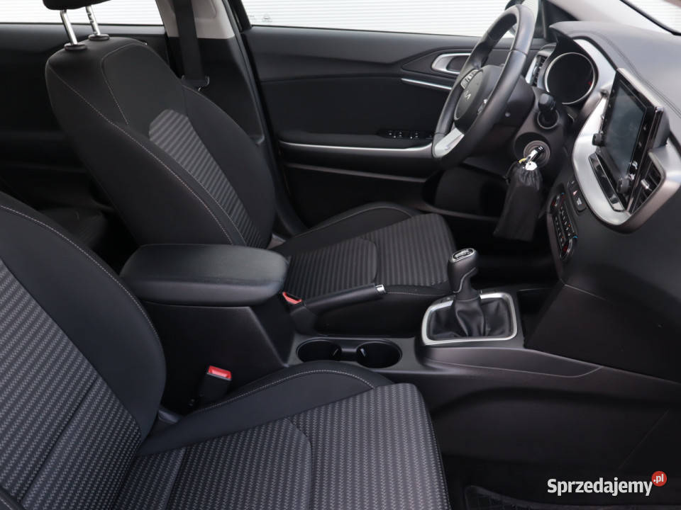 Kia Ceed 10 TGDI
