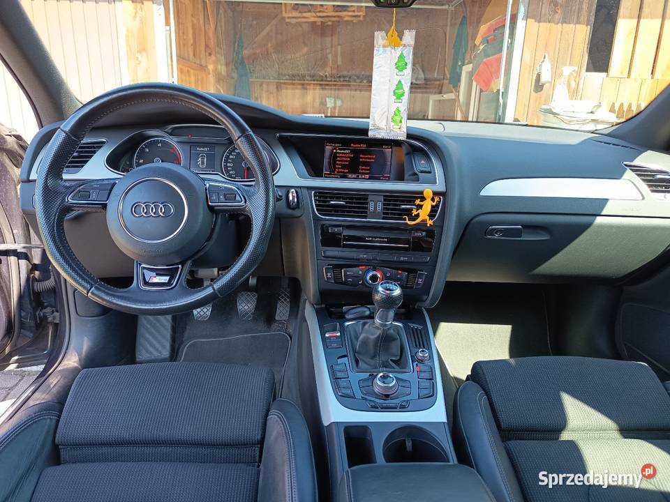 Audi A4 B8 20TDI 143 CAGA SLine bixenon skrętny aluminiowe felgi sprzedam