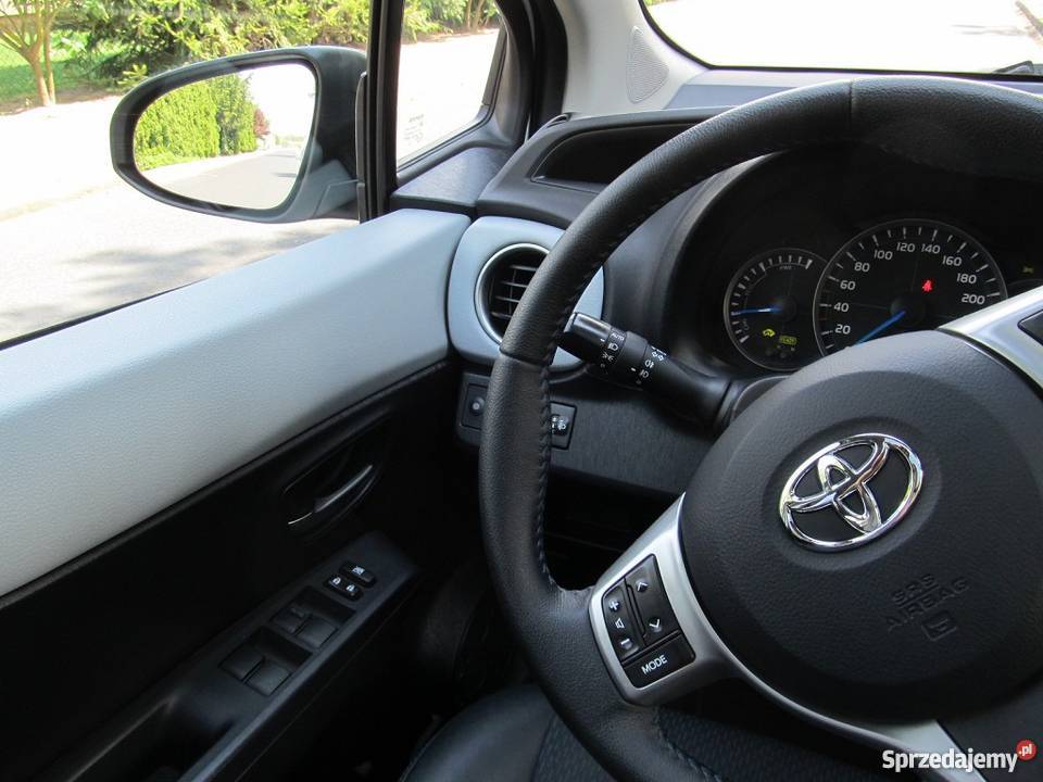 Sprzedam nieuszkodzony Toyota Yaris III 2014 Leszno