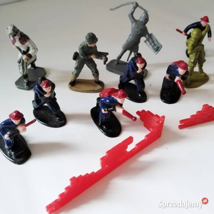 Figurki Żołnierzyki do zabawy Warta