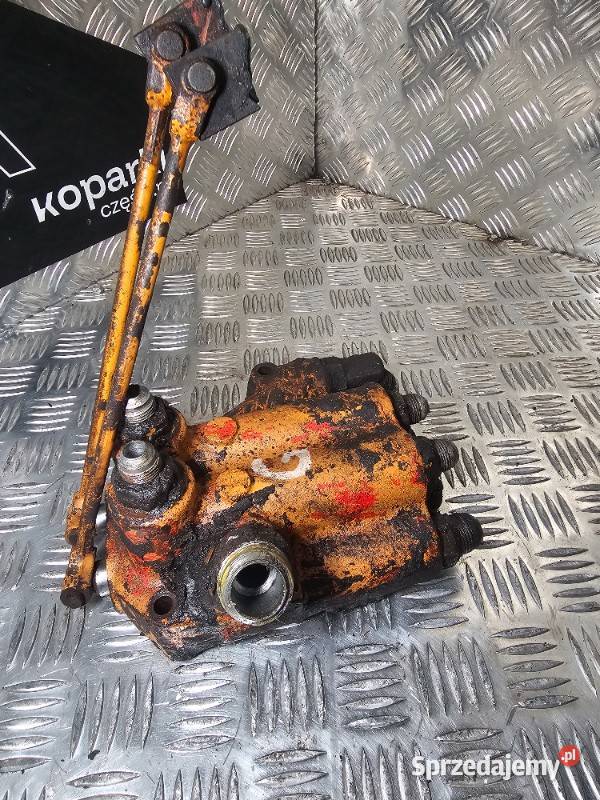 Zawór sterujący stabilizatorami Case 480 580D Układ hydrauliczny Gdynia