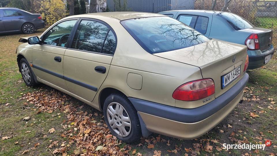 Toyota Avensis t22 sedan 2001 Dębe Wielkie