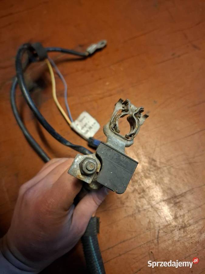 Kabel dodatni plusowy przewód akumulatora Przyborów sprzedam