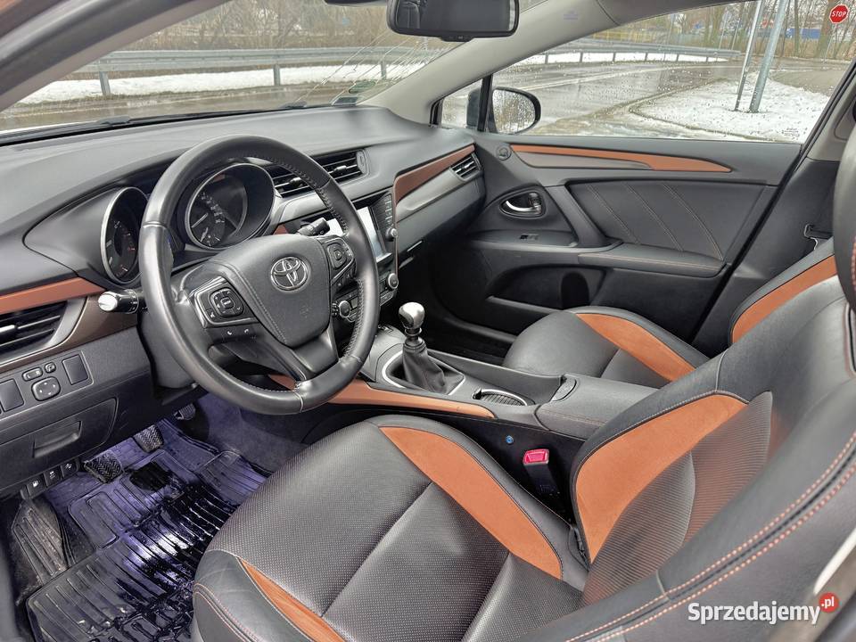 Toyota Avensis 18 benzyna manual serwisowany elektrochrom. lusterko wst. Radzymin
