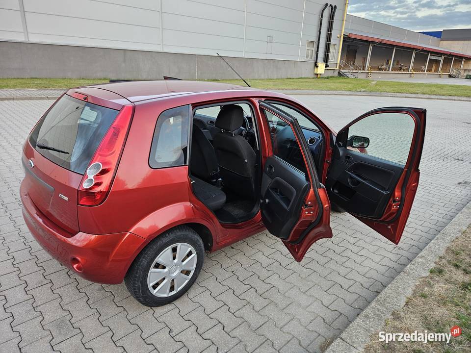 Ford Fiesta 14 TDCi 2008 niski przebieg Ksawerów