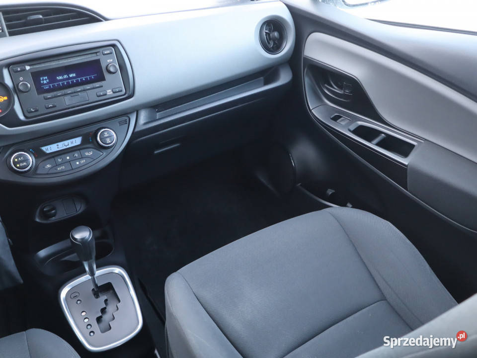 Toyota Yaris 15 Hybrid klimatyzacja