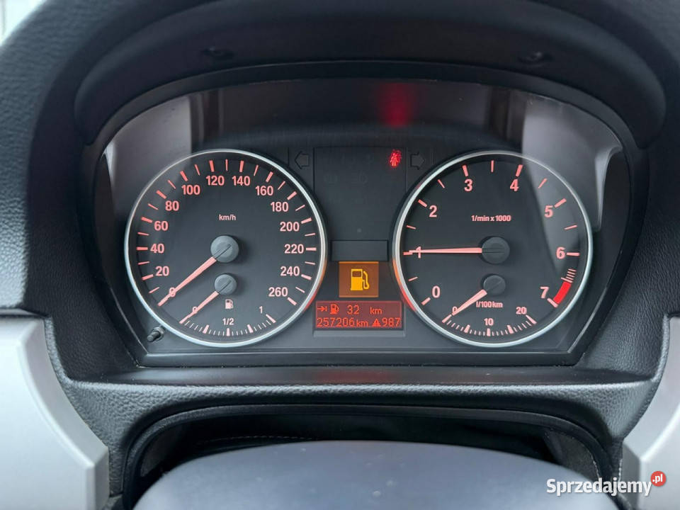 BMW 318 Bezwypadkowy Xenon klimatronik E90 sprzedam