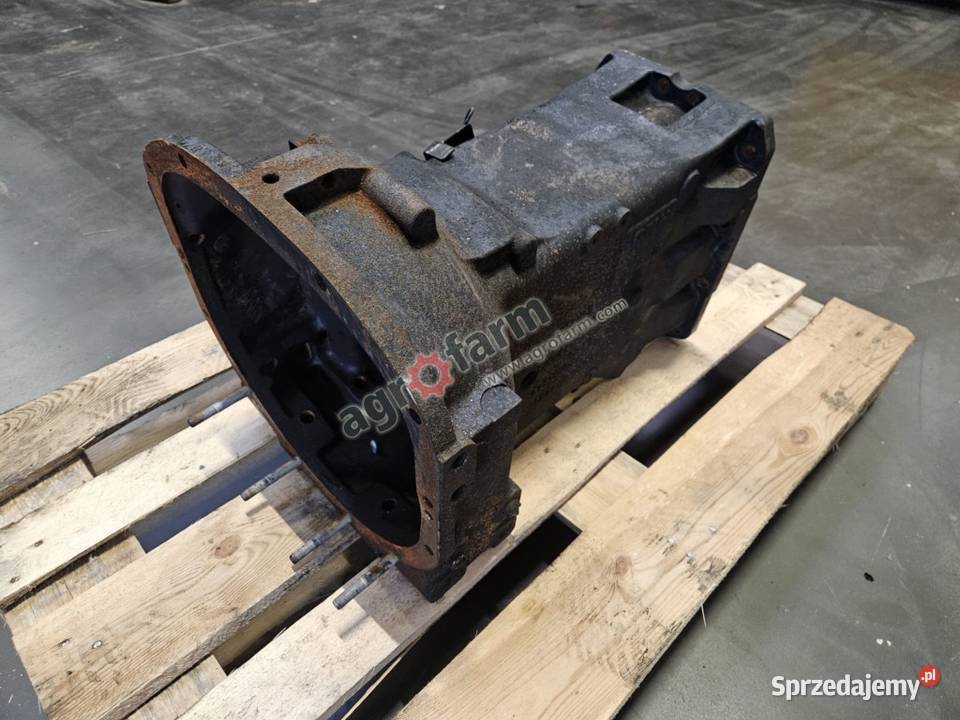 Obudowa skrzyni biegów Holland T490N T4100F Byków sprzedam
