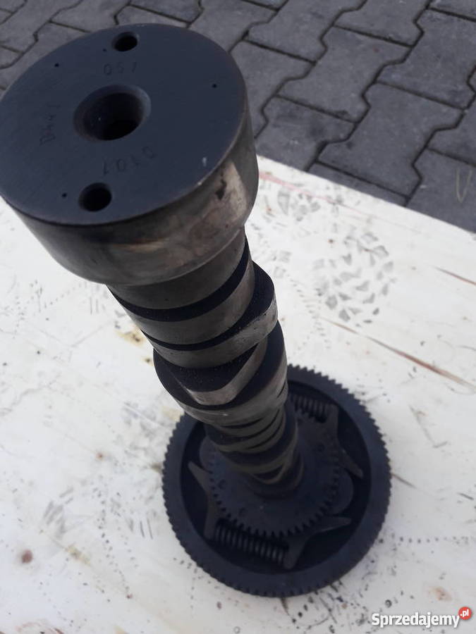 Wałek rozrządu Mercedes V6 D4410510101 ciężarowe