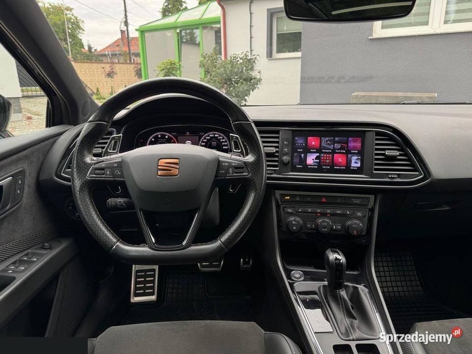 Seat Leon Sportstourer 20 TSI Cupra DSG 300 Bielawa