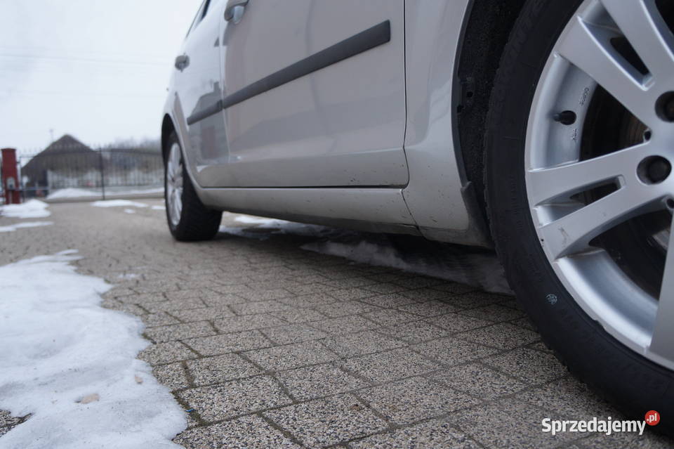 14 benzyna zarejestrowany stan 235000km