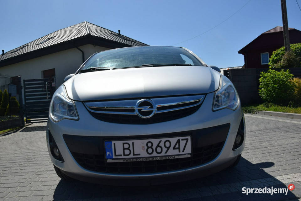 Opel Corsa 12B Klima Tempomat Dwa Komplety Kół Majdan Sieniawski
