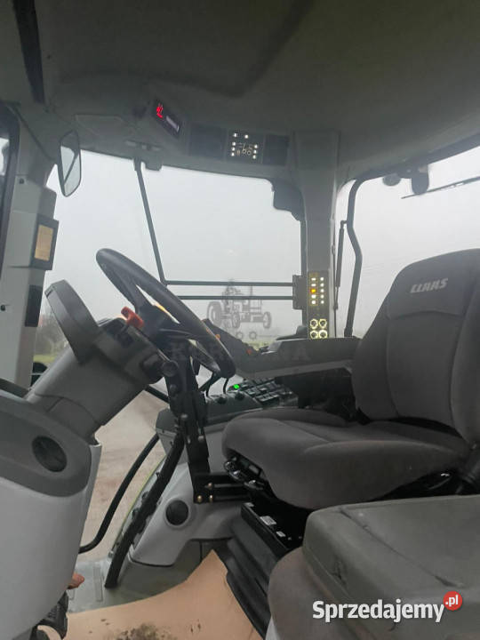 Claas Arion 650 Hexashift