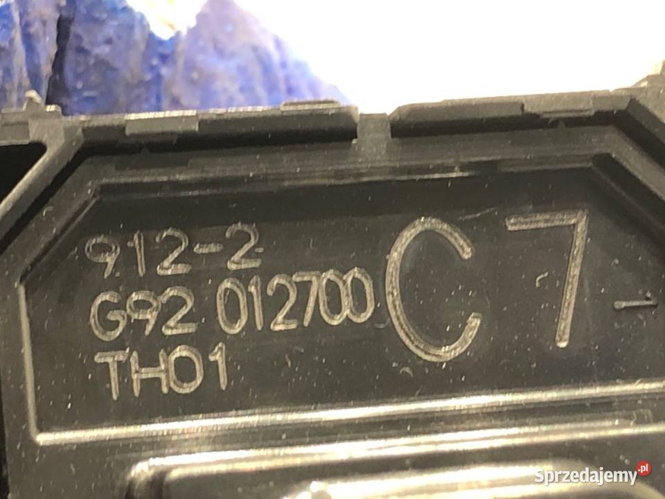 PRZEŁĄCZNIK REGULACJI LUSTEREK TOYOTA COROLLA osobowe Panele sterowania, przełączniki