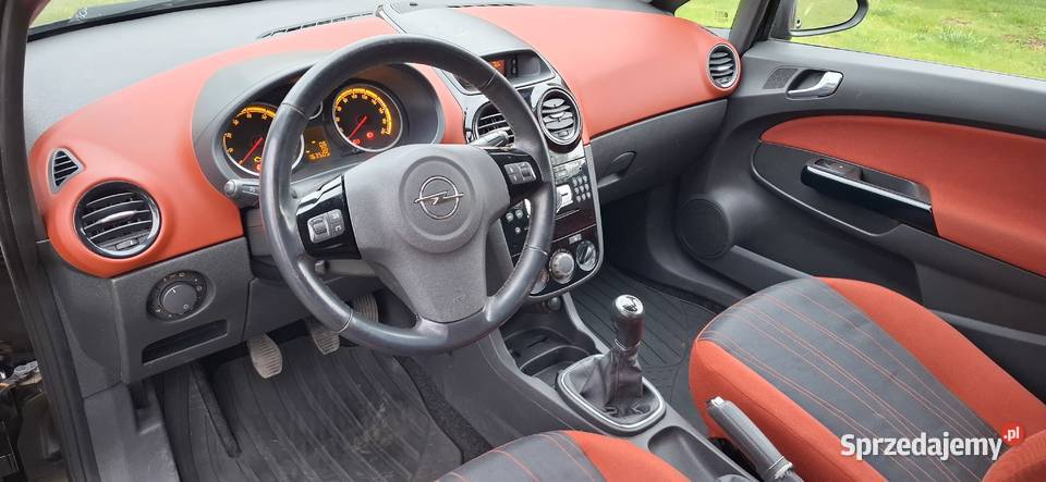 Opel Corsa D 12 80 Benzyna Bezwypadkowy czarny małopolskie Olkusz