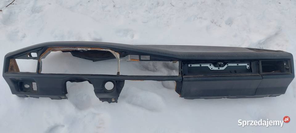 Deska rozdzielcza mercedes 190 w201