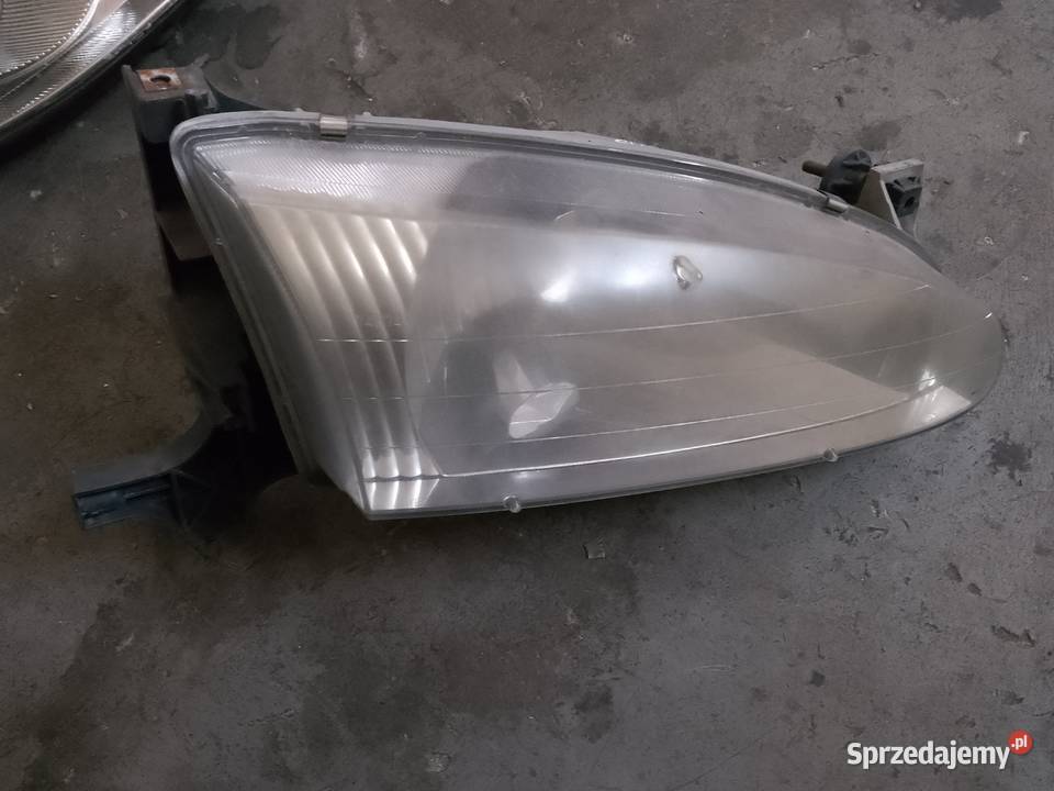Lampa prawa przednia przód Chevrolet Prizm Tarnów