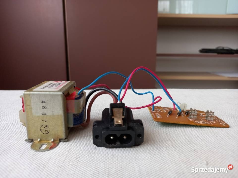 Transformator z radia z mostkiem prostowniczym Tomaszów Lubelski sprzedam