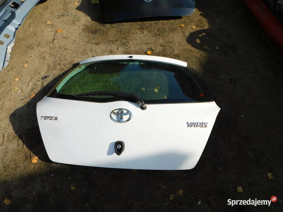 yaris II klapa 33562 WYSYŁKA osobowe Żory