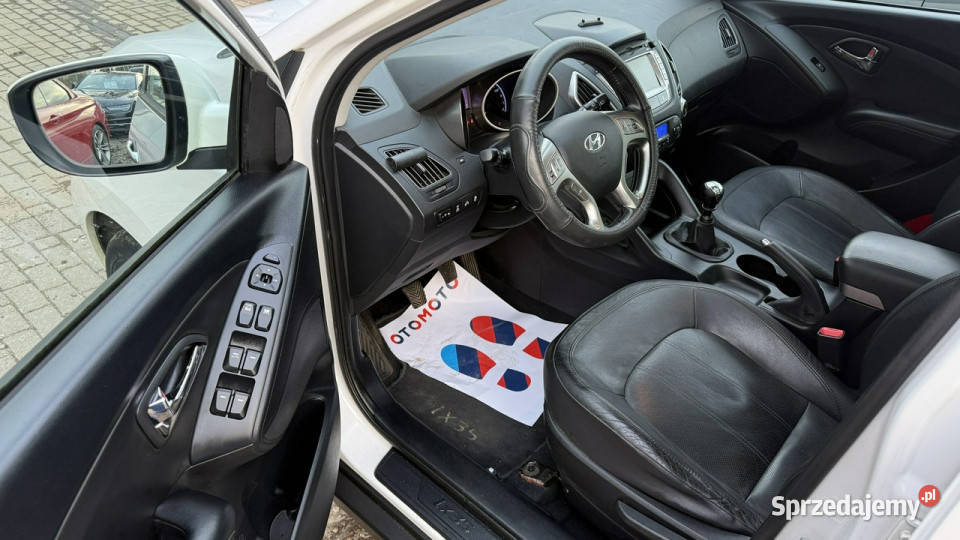 Hyundai ix35 20crdi 4x4 AWD skóry ledy Navi