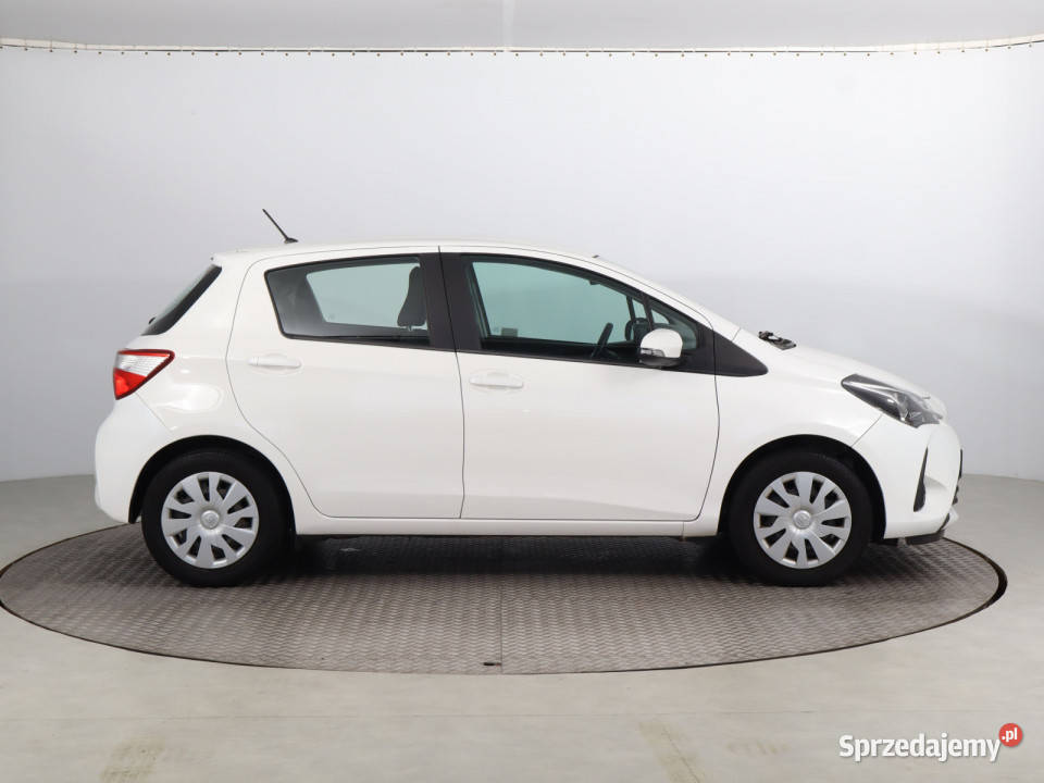 Toyota Yaris 15 Dual VVTi 82KM Bielany Wrocławskie