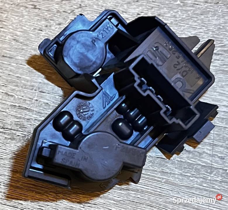 IBIZA IV KOMBI 0714r WKŁAD LAMPY TYŁ TYLNI PRAWY Sosnowiec