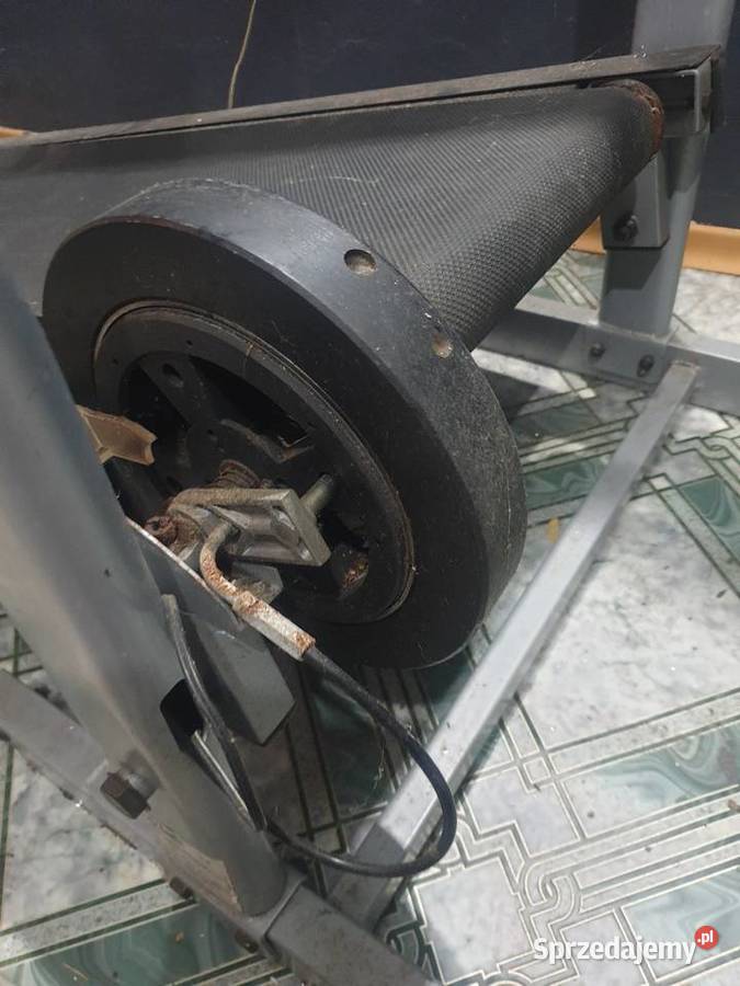 Bieżnia sportowa Leżajsk sprzedam
